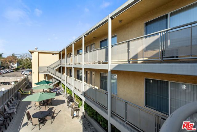 721 W 30th Street, Los Angeles, CA 90007