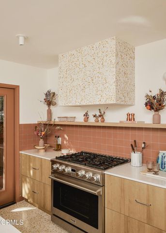 6002 Springvale Drive, Los Angeles, CA 90042