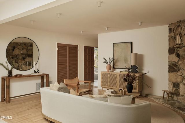 6002 Springvale Drive, Los Angeles, CA 90042