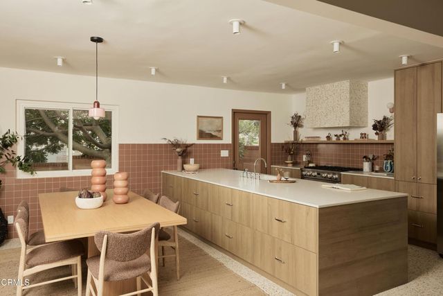 6002 Springvale Drive, Los Angeles, CA 90042