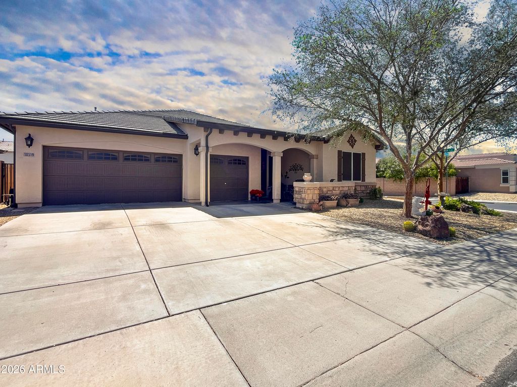 18519 W ONYX Court, Waddell, AZ 85355 — exterior