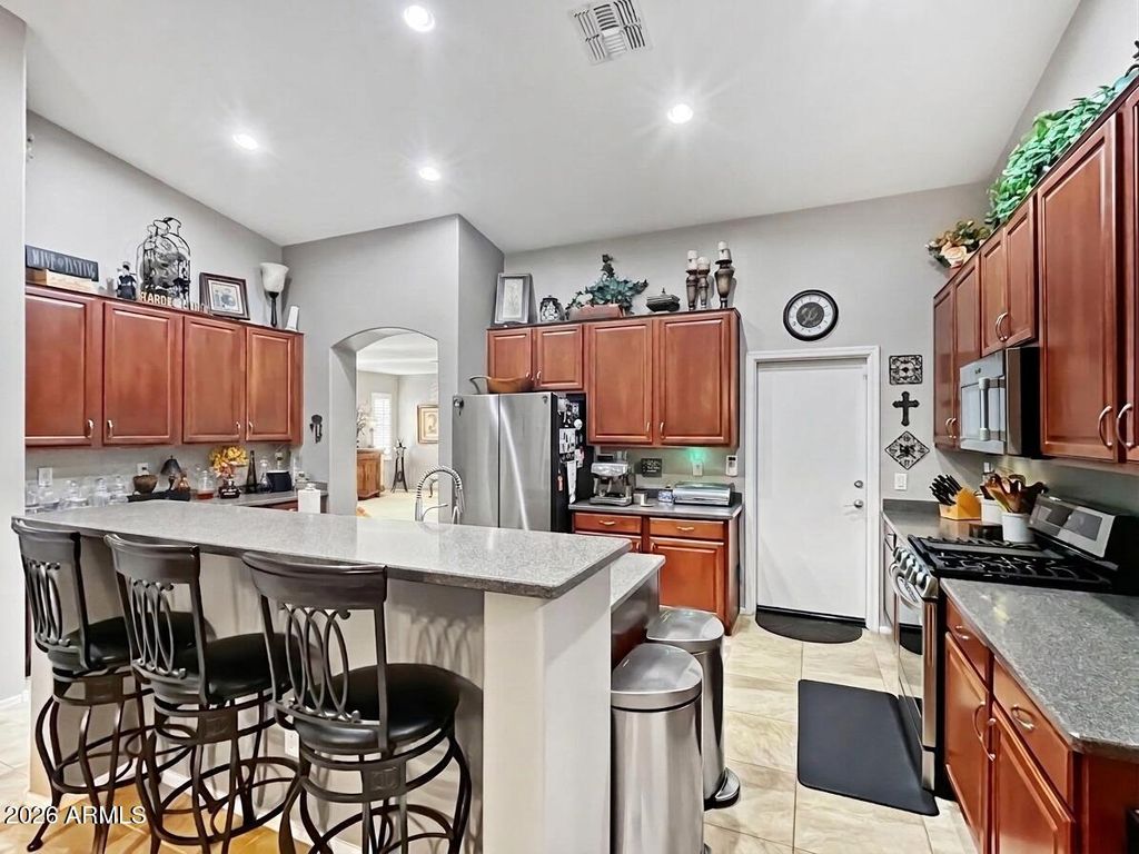 18519 W ONYX Court, Waddell, AZ 85355 — photo 5