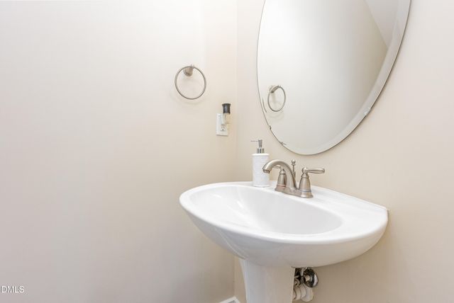 9202 Giralda Walk, Raleigh, NC 27617