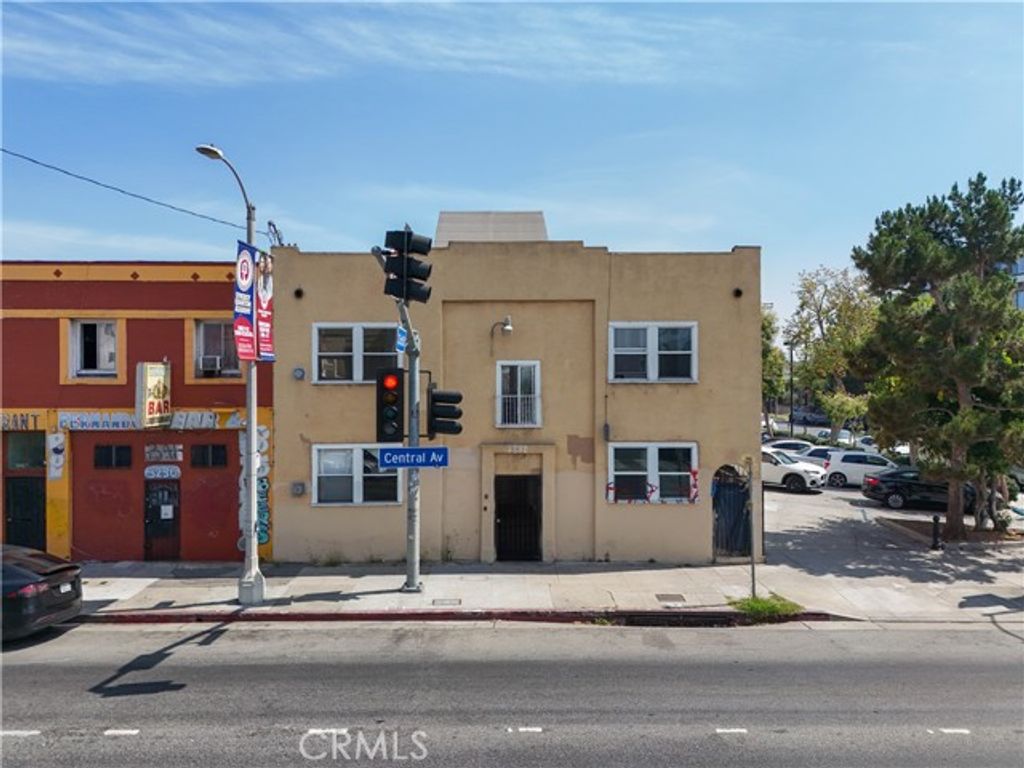 3232 S Central, Los Angeles, CA 90011