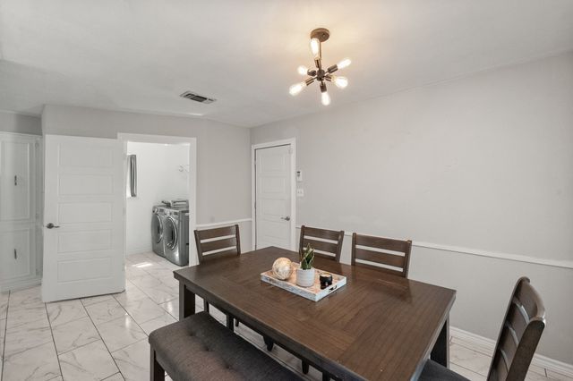 2109 Briarwood Boulevard, Arlington, TX 76013