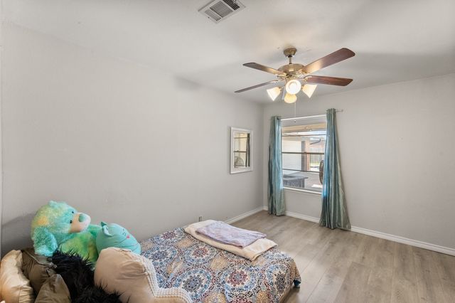 2109 Briarwood Boulevard, Arlington, TX 76013
