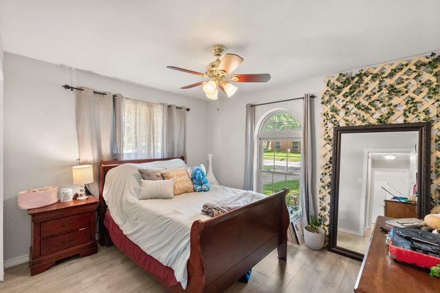 2109 Briarwood Boulevard, Arlington, TX 76013