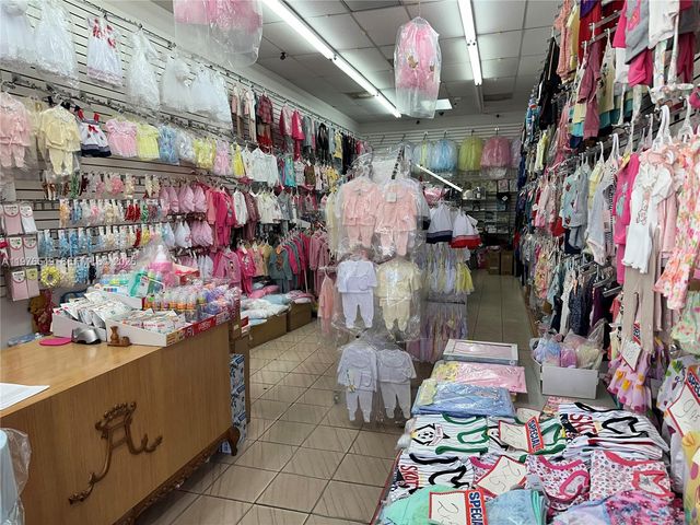 1708 W 68 Street, Hialeah, FL 33014