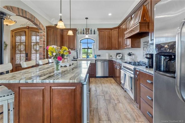 4131 Primrose Drive, Lake Charles, LA 70605