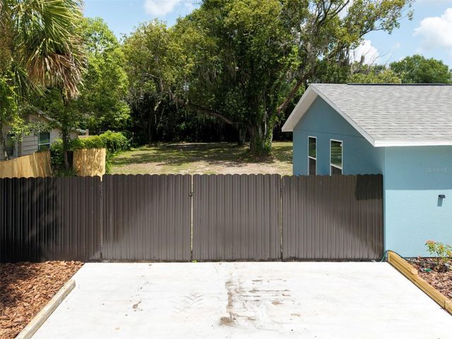 21149 LITTLE LAKE THOMAS ROAD, Land O Lakes, FL 34638