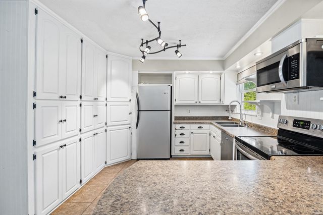 202 Blueberry Lane, West Lafayette, IN 47906