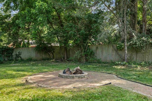 202 Blueberry Lane, West Lafayette, IN 47906