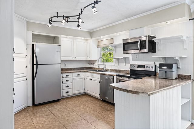 202 Blueberry Lane, West Lafayette, IN 47906