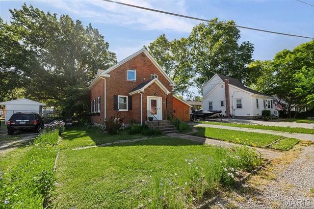 608 S Church Street, Waterloo, IL 62298