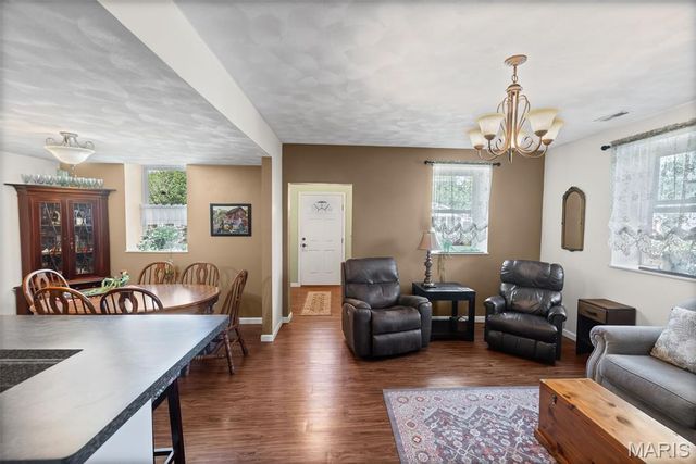 608 S Church Street, Waterloo, IL 62298