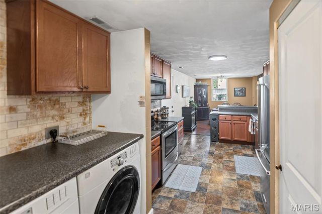 608 S Church Street, Waterloo, IL 62298
