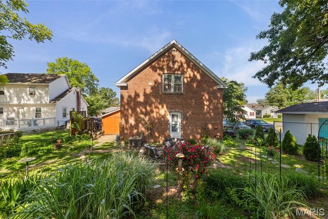 608 S Church Street, Waterloo, IL 62298