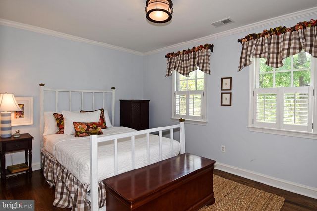 4729 16TH RD N, Arlington, VA 22207