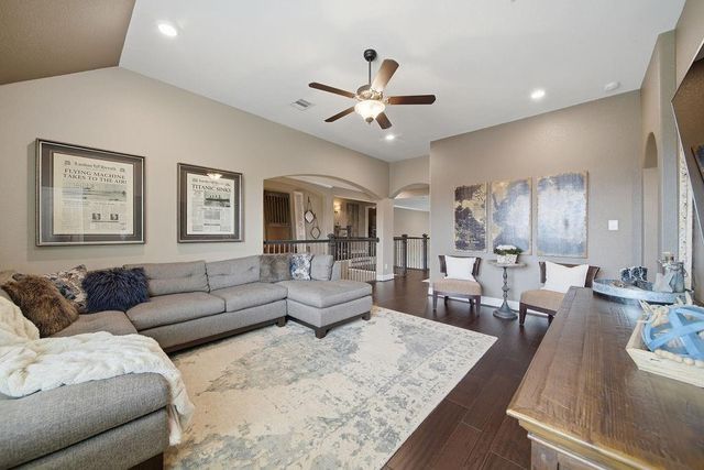 2513 Royal Field Lane, Friendswood, TX 77546
