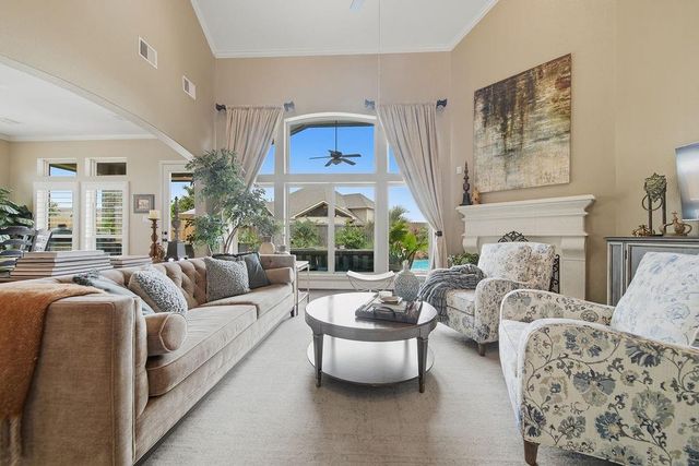 2513 Royal Field Lane, Friendswood, TX 77546