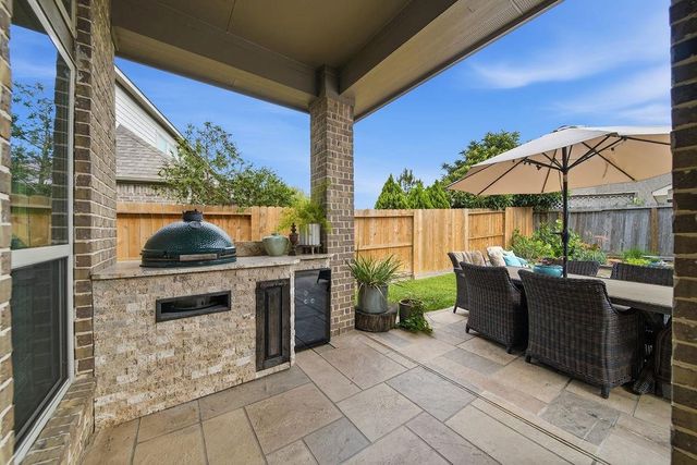 2513 Royal Field Lane, Friendswood, TX 77546
