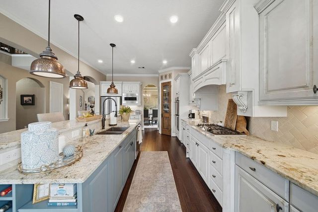 2513 Royal Field Lane, Friendswood, TX 77546