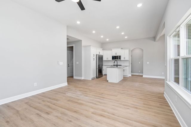 105 Reece Rd, Baxter, TN 38544