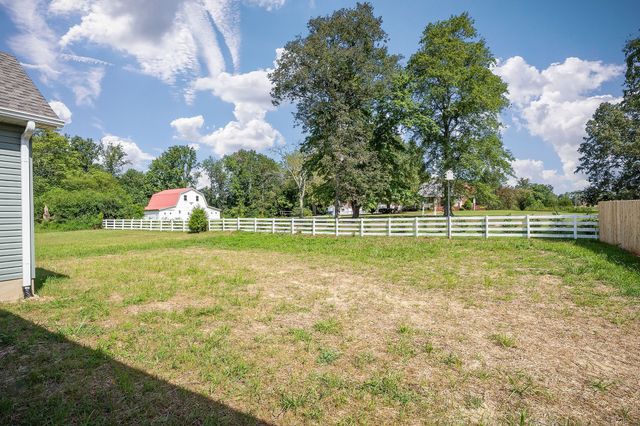 105 Reece Rd, Baxter, TN 38544