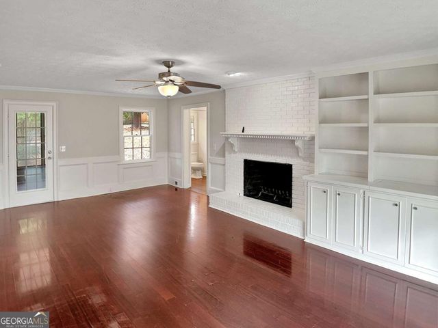 2331 Laura Court, Snellville, GA 30039