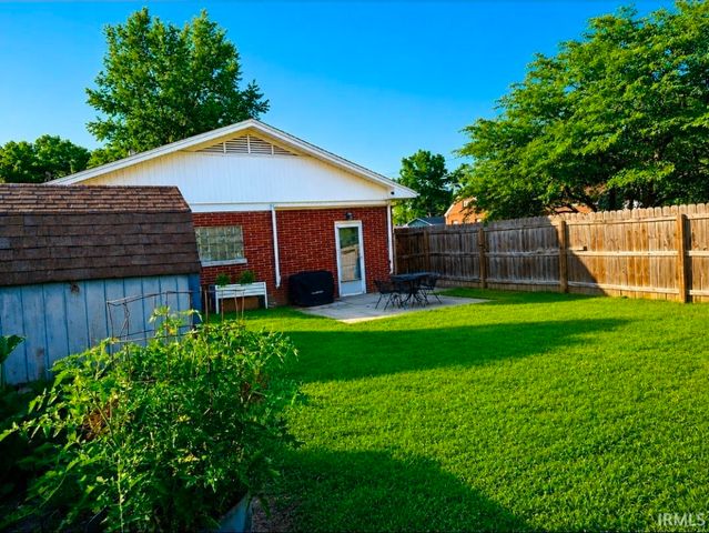 1127 N Canal Street, Mount Vernon, IN 47620