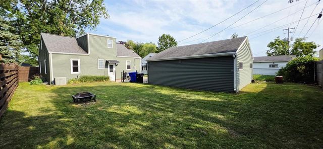 919 N SHARON STREET, Appleton, WI 54914