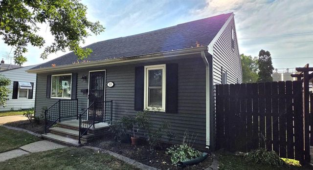 919 N SHARON STREET, Appleton, WI 54914