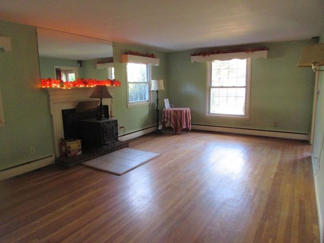 21 Shady Lane, Attleboro, MA 02703