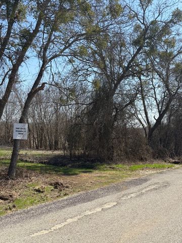 5697 County Road 410, Alvarado, TX 76009