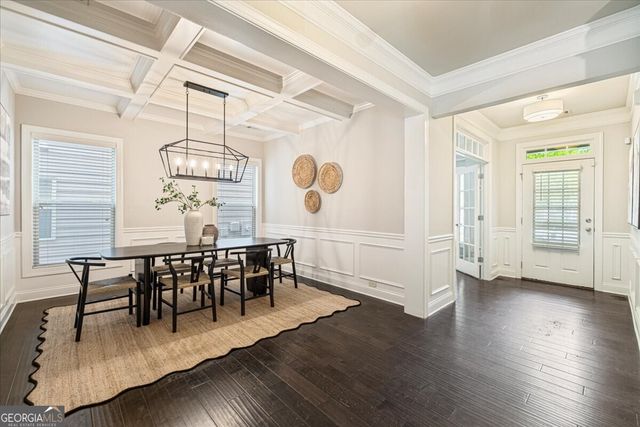 1305 Roswell Manor Circle, Roswell, GA 30076