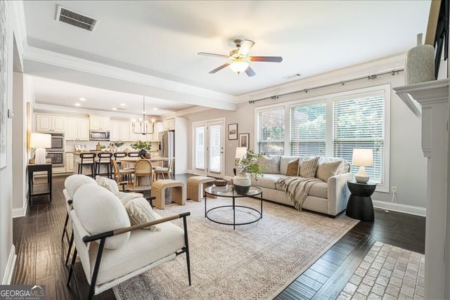 1305 Roswell Manor Circle, Roswell, GA 30076