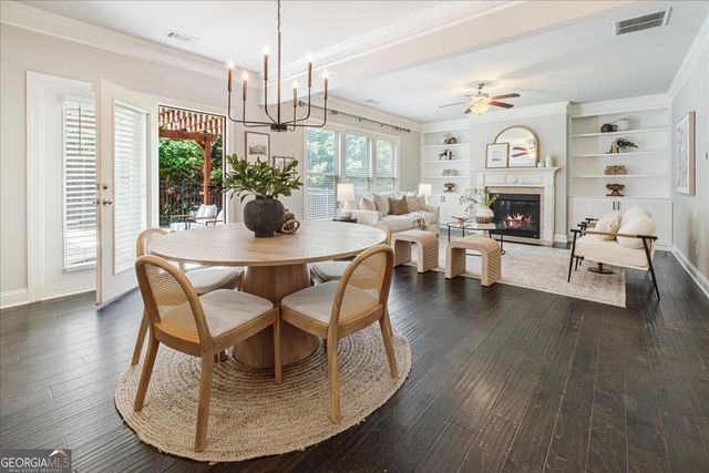 1305 Roswell Manor Circle, Roswell, GA 30076