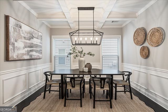 1305 Roswell Manor Circle, Roswell, GA 30076