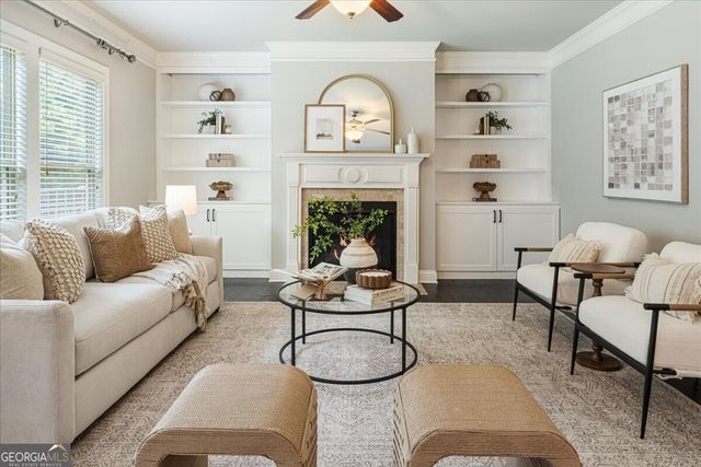 1305 Roswell Manor Circle, Roswell, GA 30076