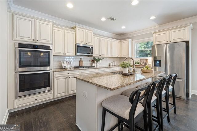 1305 Roswell Manor Circle, Roswell, GA 30076