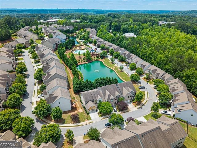 1305 Roswell Manor Circle, Roswell, GA 30076