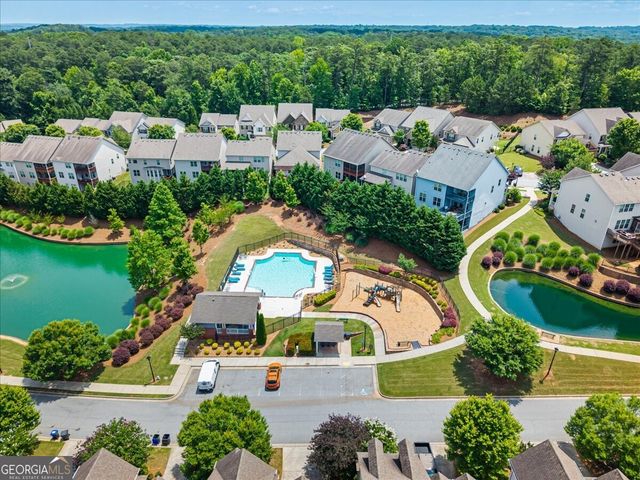 1305 Roswell Manor Circle, Roswell, GA 30076