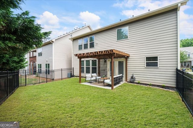 1305 Roswell Manor Circle, Roswell, GA 30076