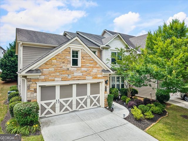 1305 Roswell Manor Circle, Roswell, GA 30076