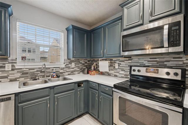 439 Lake Ridge Lane, Fairburn, GA 30213