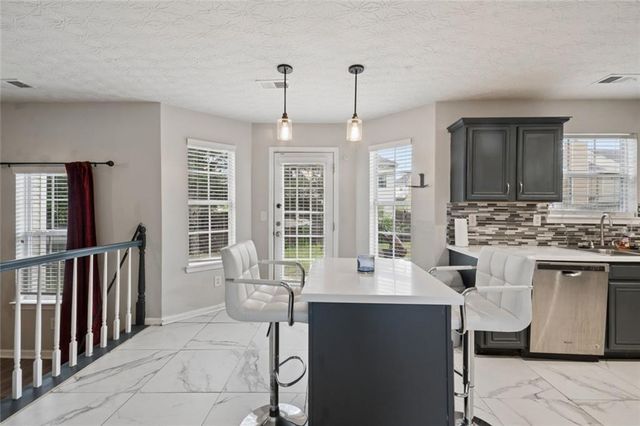 439 Lake Ridge Lane, Fairburn, GA 30213
