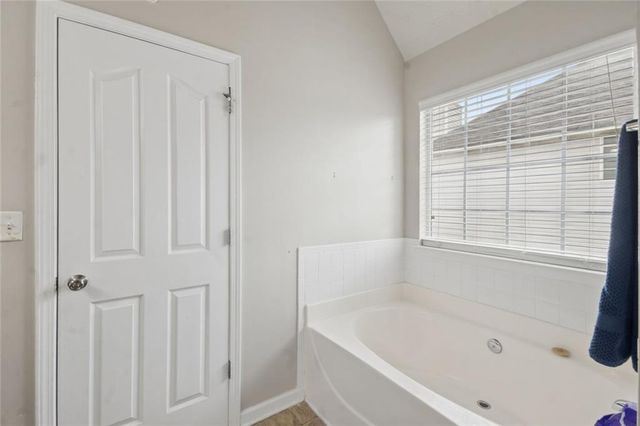 439 Lake Ridge Lane, Fairburn, GA 30213