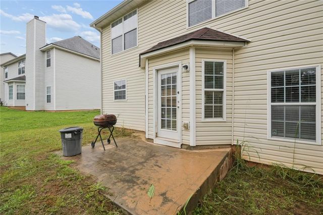 439 Lake Ridge Lane, Fairburn, GA 30213