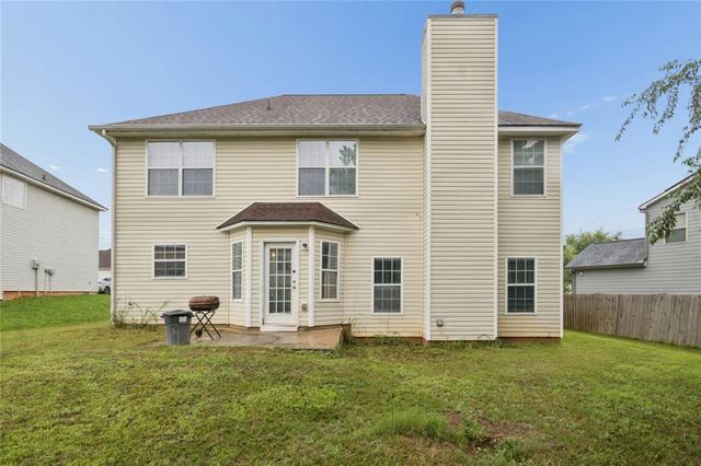 439 Lake Ridge Lane, Fairburn, GA 30213