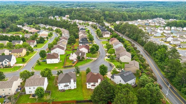 439 Lake Ridge Lane, Fairburn, GA 30213